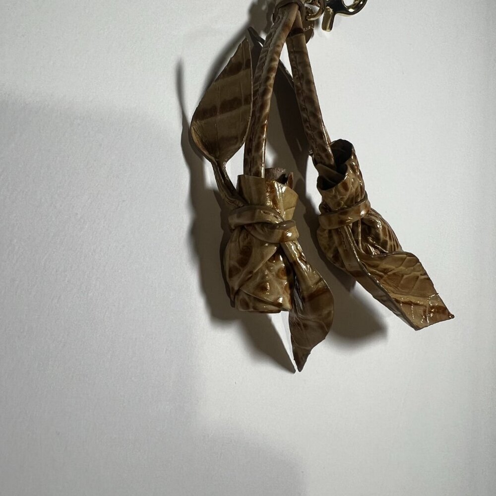 Brahmin RARE Hanging Roses Bag Charm / Key Fob Crocodile Gold - Picture 2 of 5